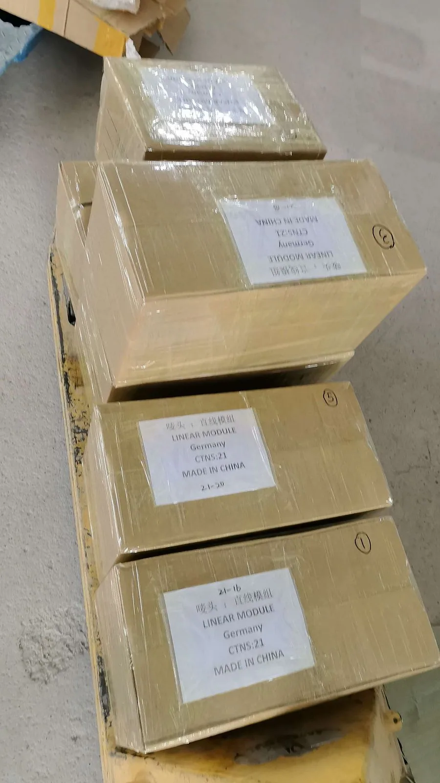 德国客户滚珠丝杆驱动线性模组订单已完成纸箱包装并等待发货